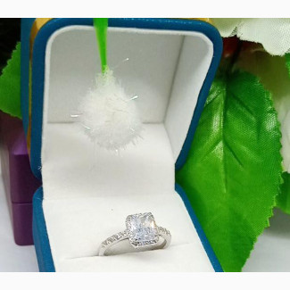 Braziloan Zirconia Female Engagement Ring