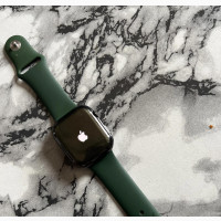 Apple Watch Series 7 Clean Like New. 45mm GPS Cellular