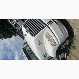 Super Clean Mack Vision Truck Head for Sale