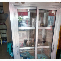 Show Glass