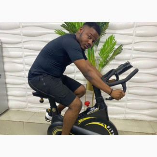Semi Commercial Home Use Spinning Bike 150kg Users