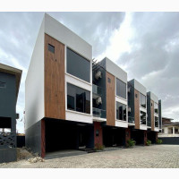 4 Bedroom Terrace in Lekki for Rent - Osapa London