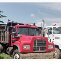 Mack Tipper Double Axle, Camel Spring