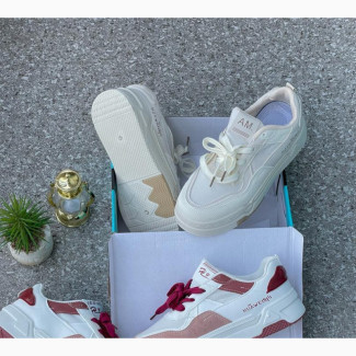 Ladies Sneakers