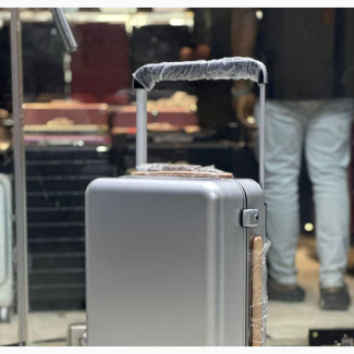 Nice Silver Cabin Metal Trolley Case