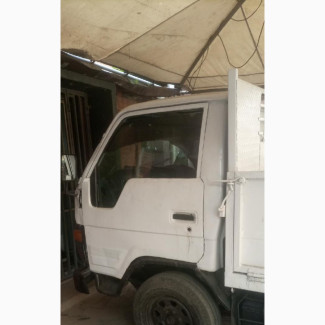Toyota Dyna 150 1999 White