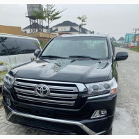 Land Cruiser 2020 Model for Rent