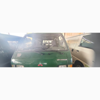 Mitsubishi L300 1999 Green