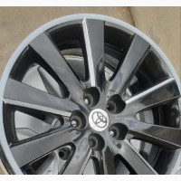Original 18inch Toyota Alloy Wheel