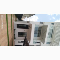 Newly built 5bdrm Duplex in Lekki Phase 1 for rent