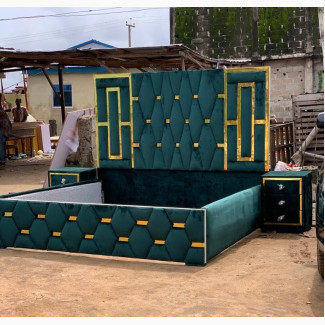 Beautiful 6by6 Green Colour Bed