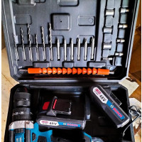 48v Bosch Screw Machine With Accessories