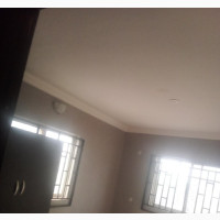 2bdrm Block of Flats in New Road Estate for rent