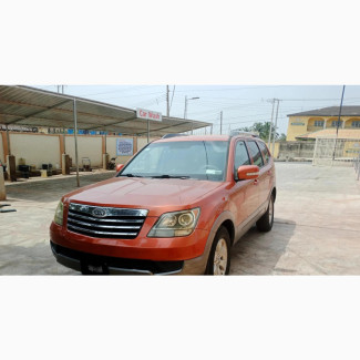 Kia Borrego 2009 Orange