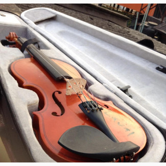 Uk Used Professional Violin 4/4