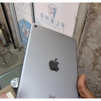Apple iPad mini 4 128 GB Gray