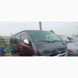 Toyota HiAce 2006 Black