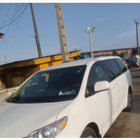 Toyota Voxy 2013 White