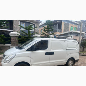 Hyundai H1 2017 White