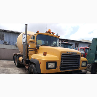 Mack Concrete Mixer 9.5 Cubic