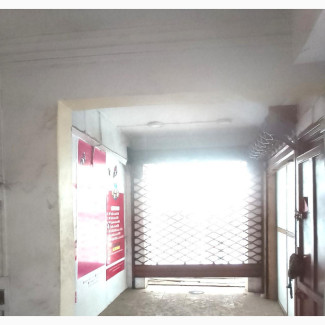 Spacious Office Space on Busy Road