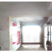 Spacious Office Space on Busy Road