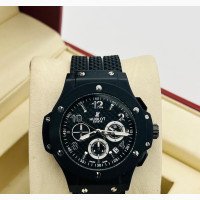 Rubber Strap Hublot Wristwatch