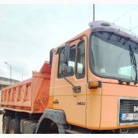 Commander Ten Tire Tipper
