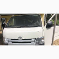 Toyota HiAce 2022 White