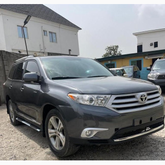 Toyota Highlander Limited 2012 Gray