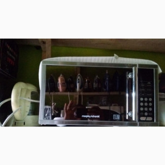 Glass Face Morphy Richard Microwave and Grill Machine