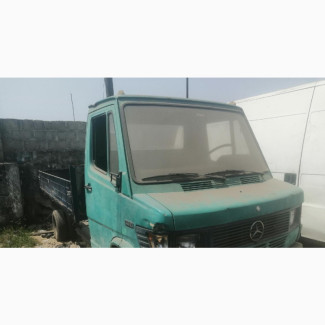 Mercedes Benz 410 Pickup Truck with Petrol Engine, 6 Tyres (Tokunbo)