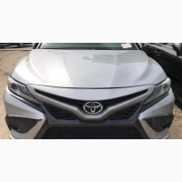 Toyota Camry SE FWD (2.5L 4cyl 8AM) 2018 Silver