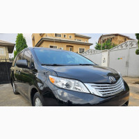Toyota Sienna 2012 Black for sale