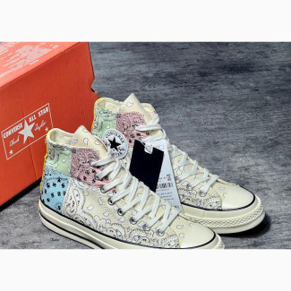 Converse Paisley