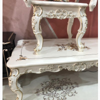 Executive Royal Center Table with Side Stools