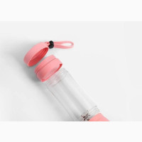 Mini Rechargeable Blender - Brand New Baumatic Smoothie Maker