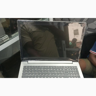 Laptop Lenovo IdeaPad 330 4GB Intel Core I3 HDD 1T