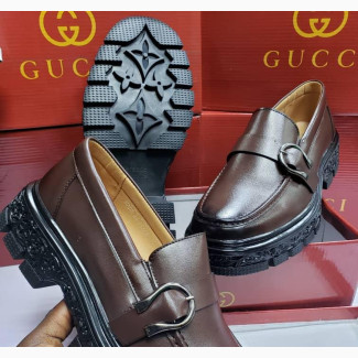 Gucci Shoe - Classic Brown Leather Loafers for Men