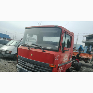 Nissan Truck 6 Tyres Cab and Chassis Tokunbo