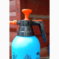 2L Plastic Pressure Sprayer