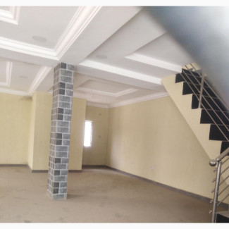 Spacious Banking Hall in Prime Location