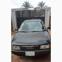 Sleek and Powerful Audi 80 1996 Black