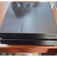 PS4 with 2 Pads and 12 Licensed Games - Super Neat UK Used