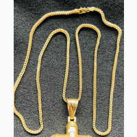 ITALY 750 Pure 18karat Solid Gold With Crucifix