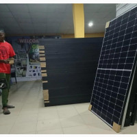 650w Jinko Solar Panels 48v