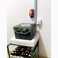 2.5kva Inverter System With (2) 220ah Batteries