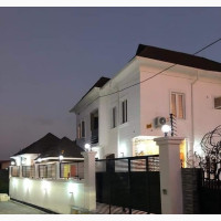 Furnished 5bdrm Duplex in University View, Sangotedo for sale