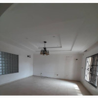 3bdrm Apartment in Lekki Phase 2 for rent