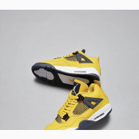 Air Jordan 4 Lightening